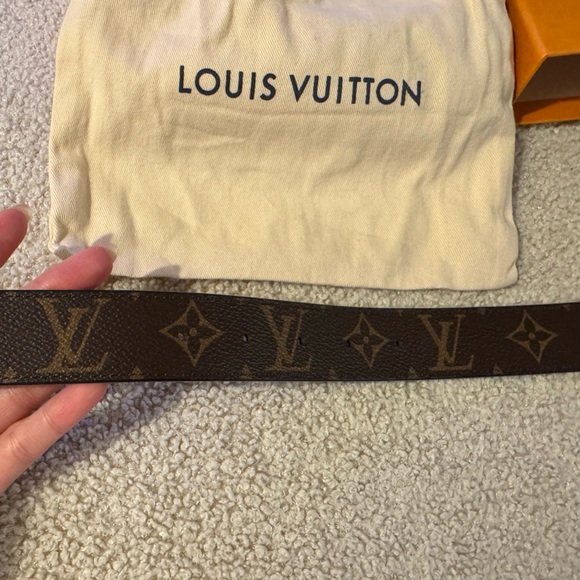 Louis Vuitton 30MM Reversible Belt - Picture 5 of 11